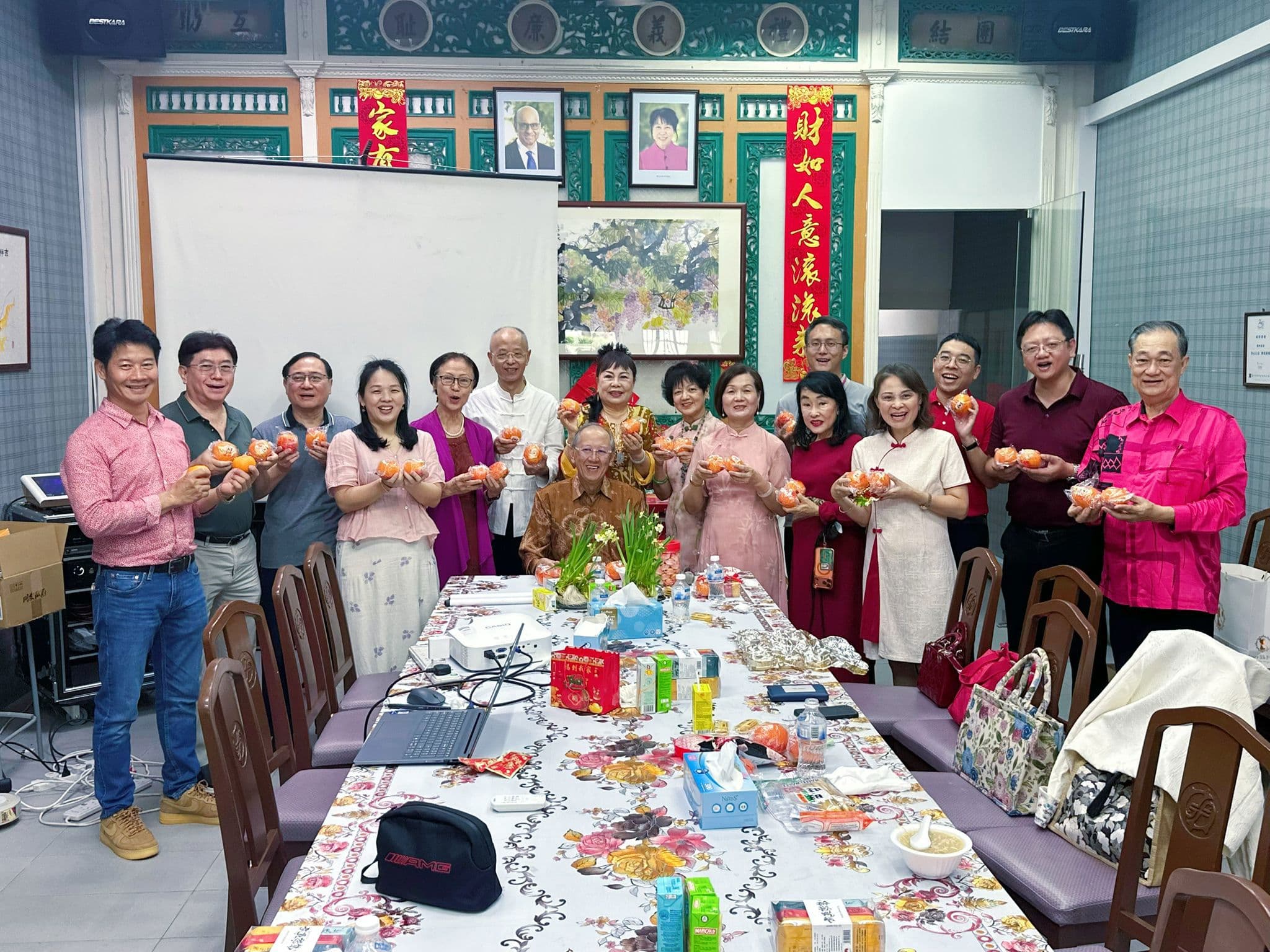 骏马迎春，乡情暖聚 —— 新加坡漳州总会2026新春团拜